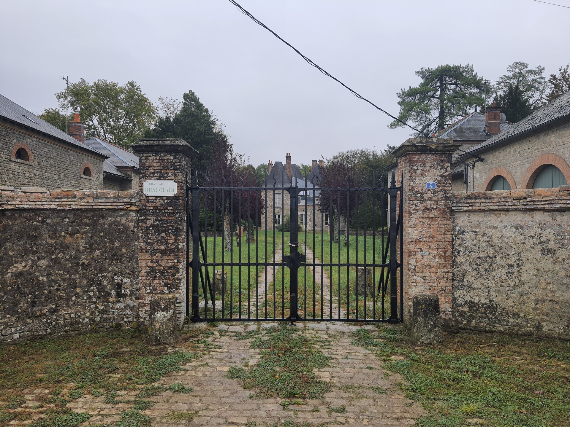 l'entrée du Château